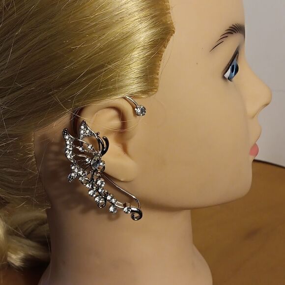 Butterfly Silvertone & Rhinestones Ear Cuff - Picture 1 of 4